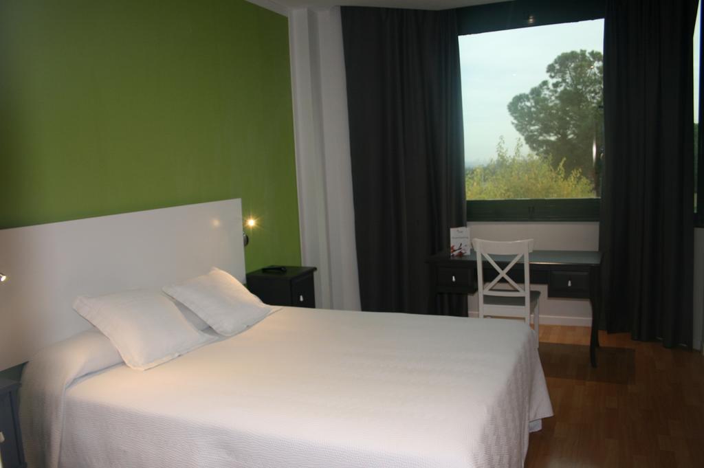 Apartamentos Th Las Rozas Eksteriør billede
