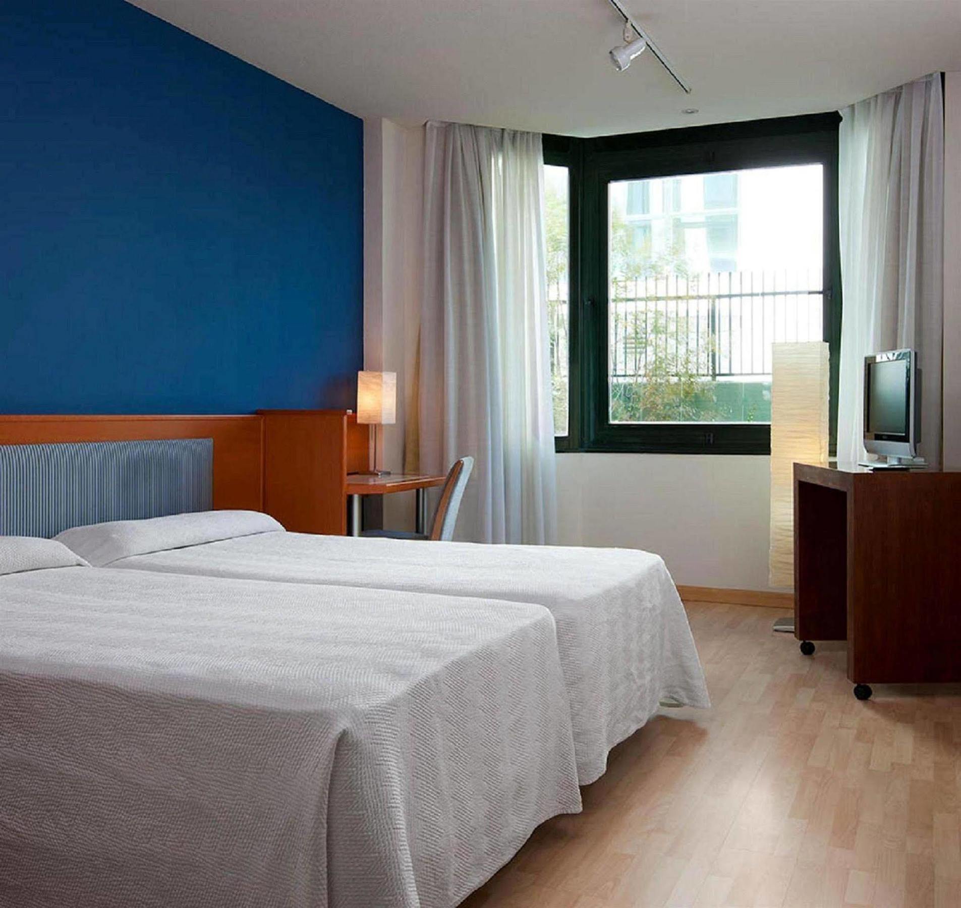 Apartamentos Th Las Rozas Eksteriør billede