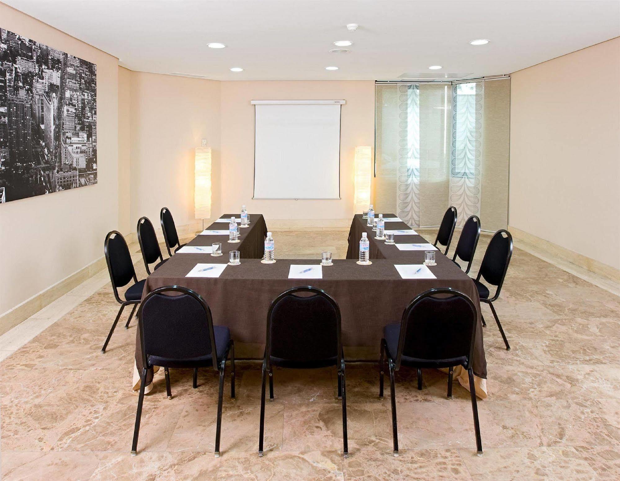 Apartamentos Th Las Rozas Faciliteter billede